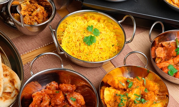 Five Iconic Comfort Foods of Lahore
