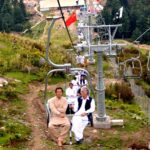 1174529-pesh_khattak_imran_chairlift_exp-1472779631